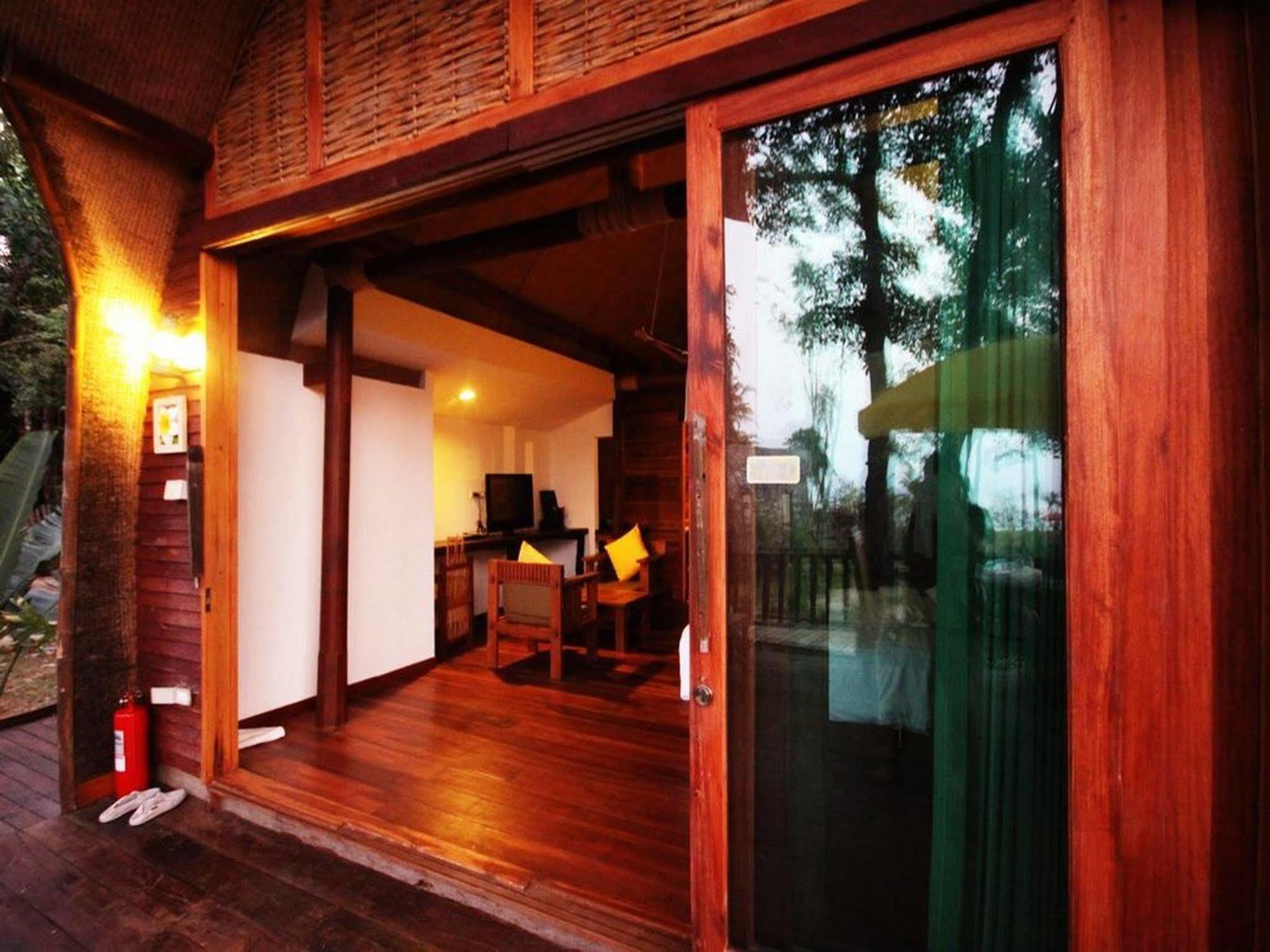 The Cinnamon & Saphansufan Resort Kohmak Koh Mak Exteriör bild